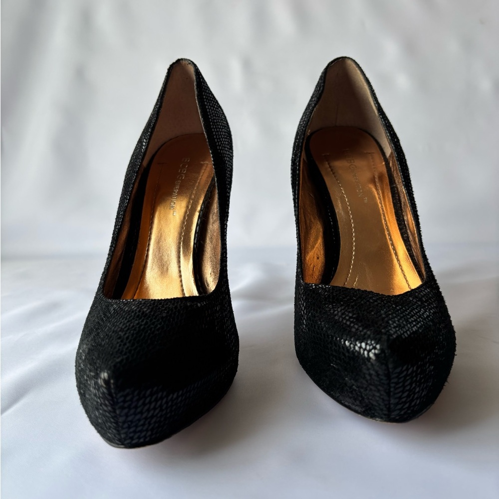 BCBGeneration PARADE Black Pointed Toe Snake Embo… - image 3